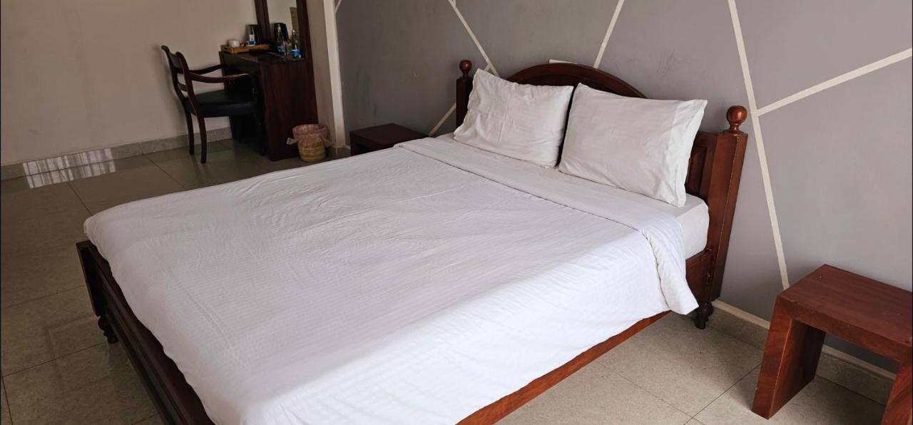 The Lion Pub & Hotel Dehiwala-Mount Lavinia Ngoại thất bức ảnh