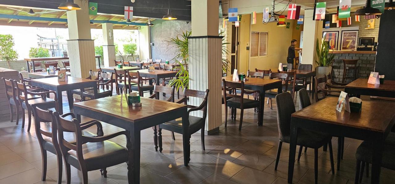 The Lion Pub & Hotel Dehiwala-Mount Lavinia Ngoại thất bức ảnh